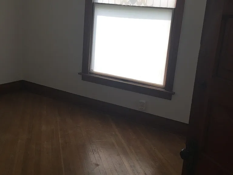 303 E Short St #1-2 — Photo 7