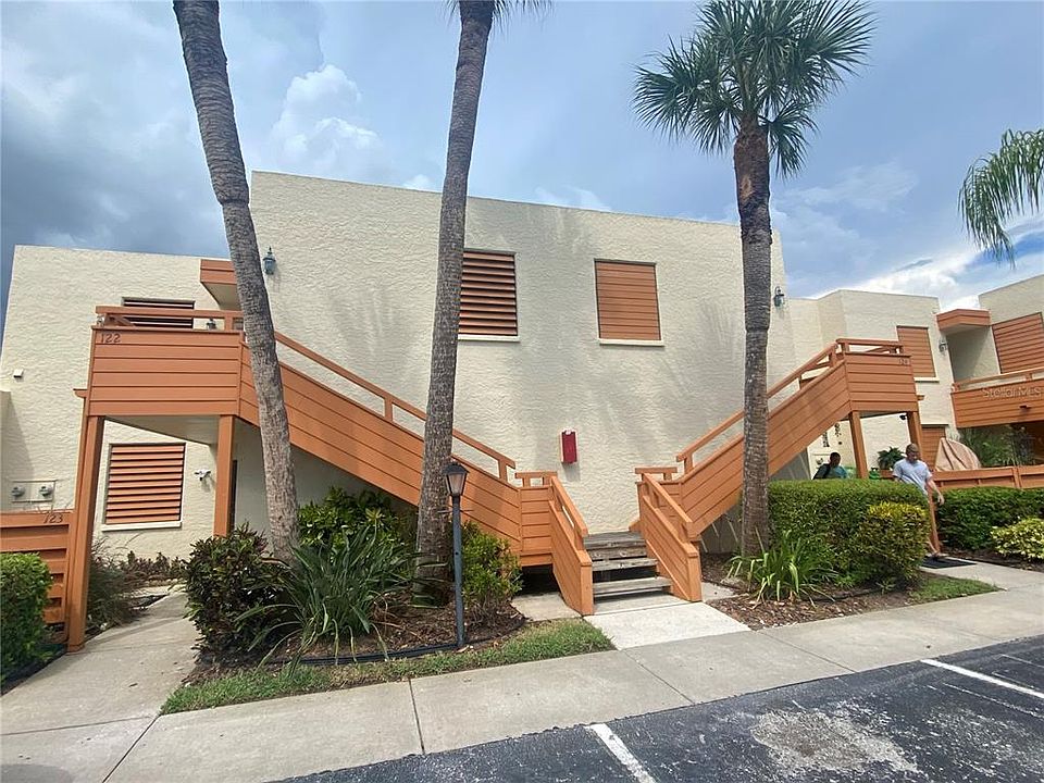 1st image of 122 Wild Palm Dr #122