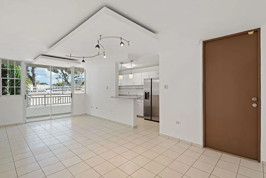 Building Photo - Cond Boulevard Del Rio Apt C204