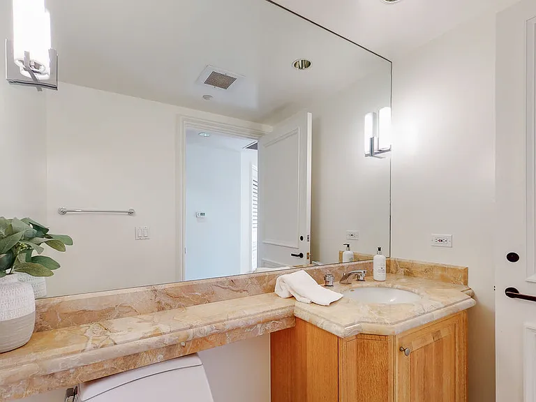 701 Ocean Ave #311 — Photo 34