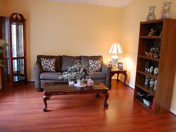 3rd image of 4332 Comanche Trail Blvd