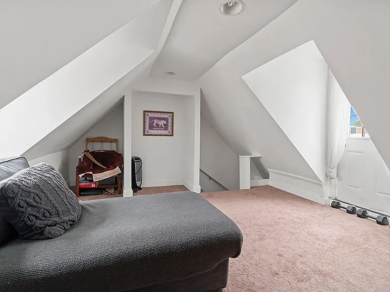 1224 E Columbia Ave — Photo 21