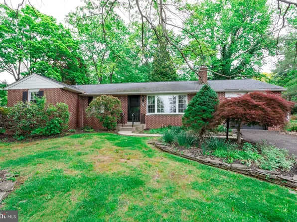 110 Knollwood Dr, Lansdale, PA 19446
