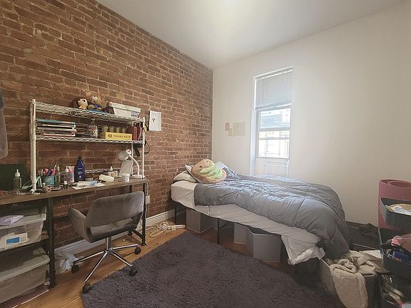 5th image of 242 W 109th St APT 4D