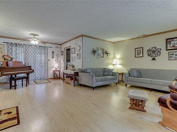 4th image of 2030 Galeston Dr