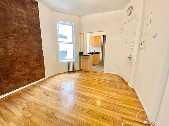 3rd image of 190 Bleecker St #20-1