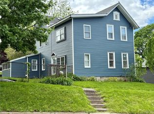 300 W 7th St, Oswego, NY 13126