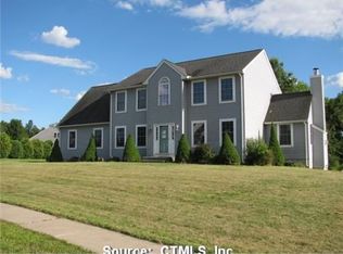 51 Hunters Xing, Suffield, CT 06078