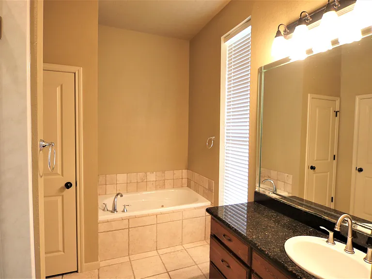 5745 Kathy Ln — Photo 8