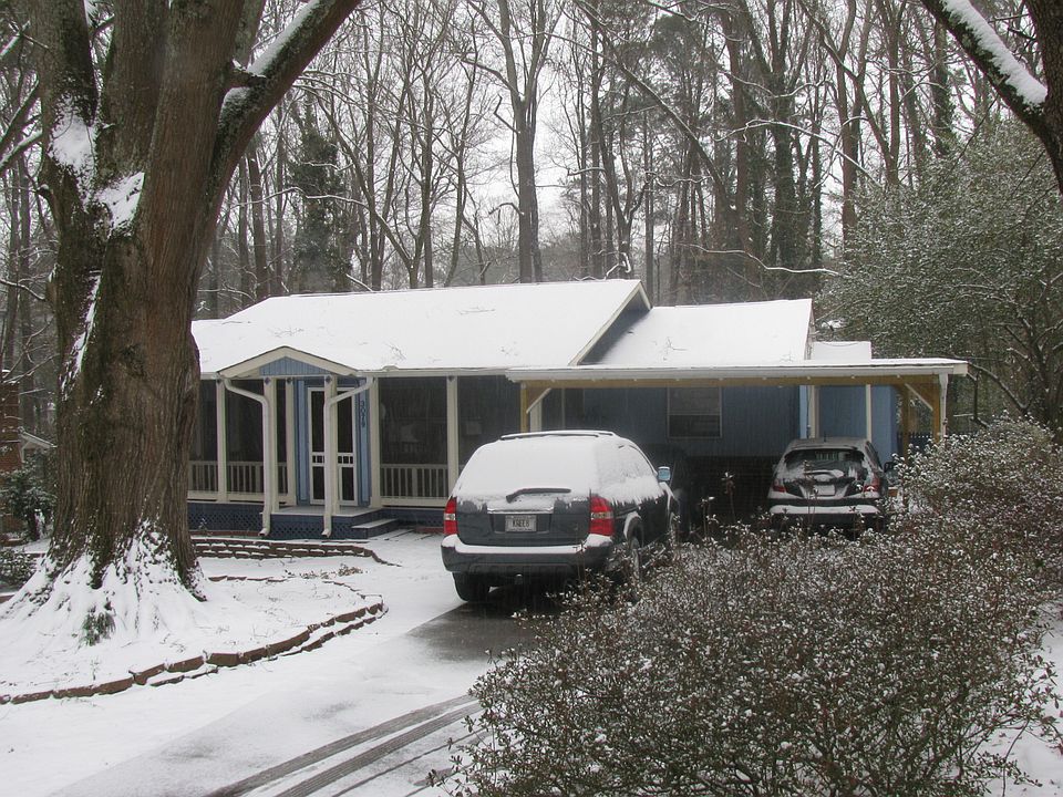 2nd image of 3079 Hollywood Dr