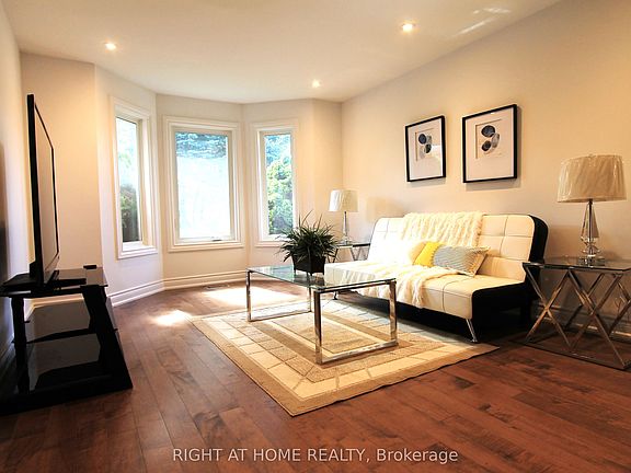 4th image of 4 Kirkland Ct
