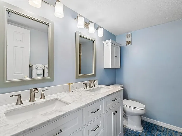 719 Pinellas Bayway S #301 — Photo 31