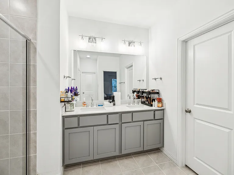 3325 Switch St — Photo 14