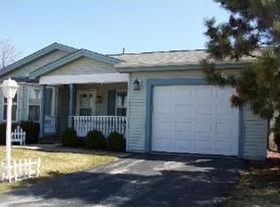 325 Palomino Ct, Grayslake, IL 60030