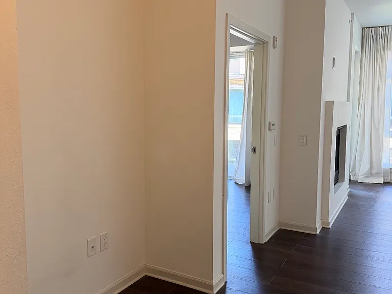 1620 NE Broadway St #517 — Photo 9