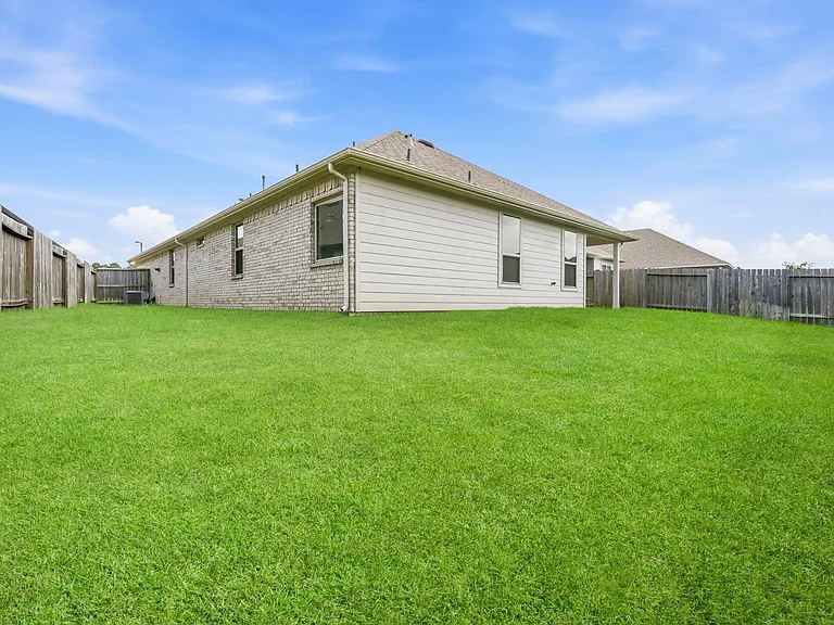 1376 Grays Gully — Photo 35