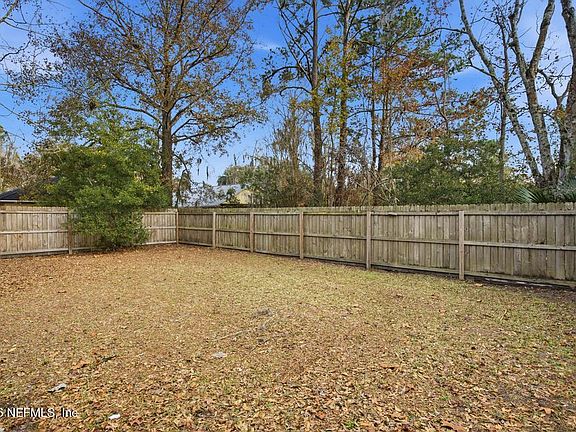 5th image of 10718 MEADOWLEA Drive