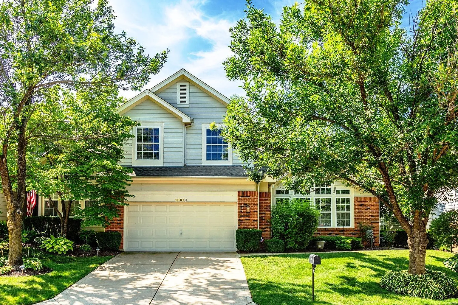 16810 Chesterfield Bluffs Cir photo 1