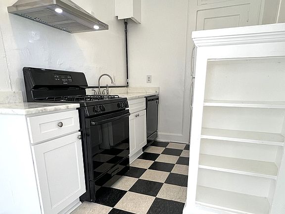 Updated kitchen with granite countertops!