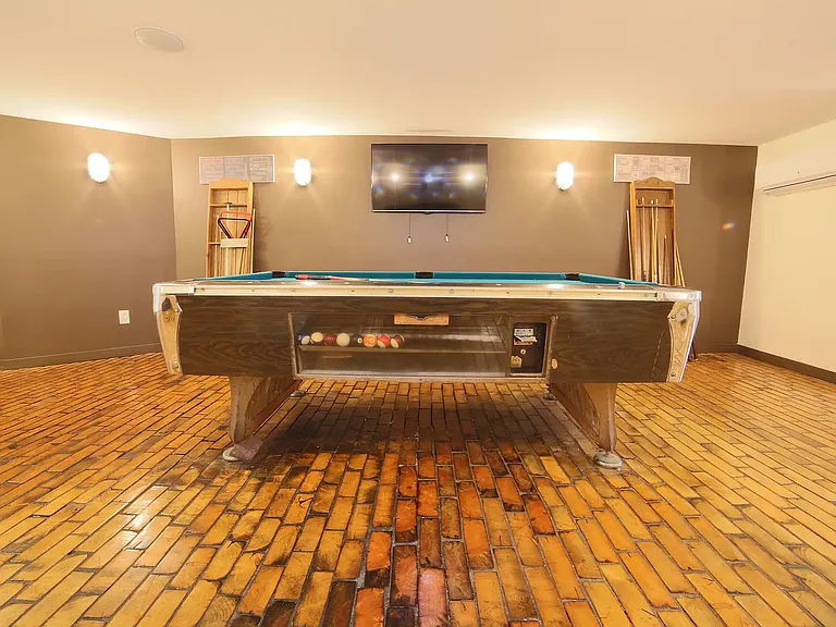 162 Pulaski St #3L — Photo 21