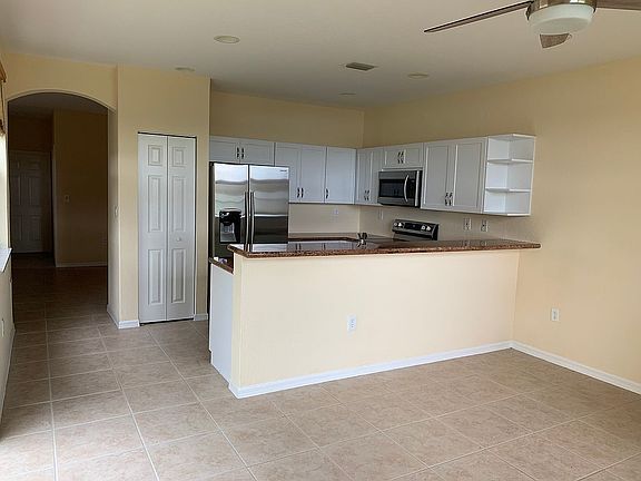 Kitchen/Family room