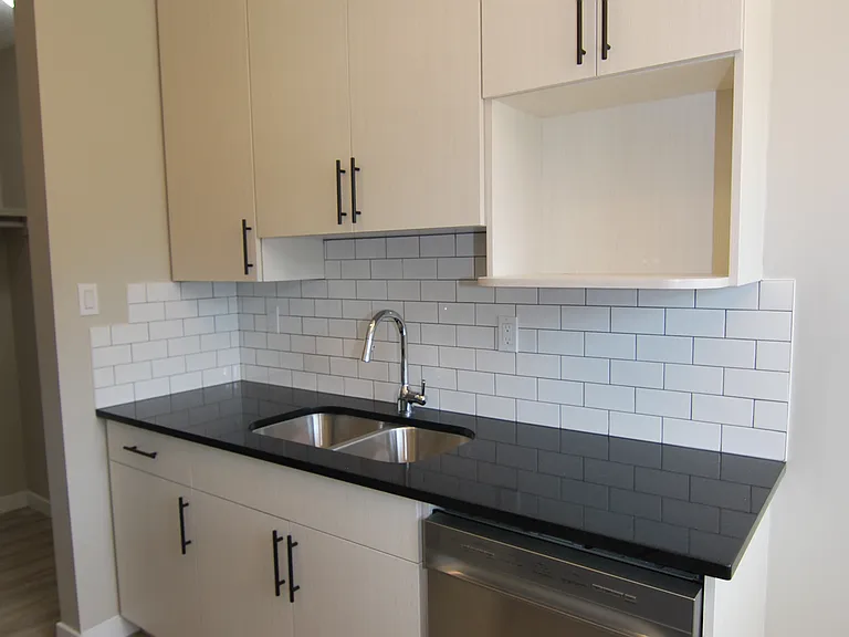 10235 114th St NW — Photo 9
