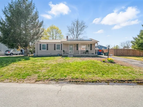 11 Hill Rd, New Bedford, MA 02745