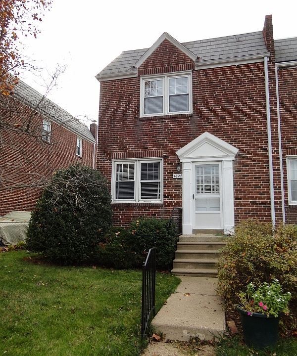 1st image of 1624 E Latimer Pl