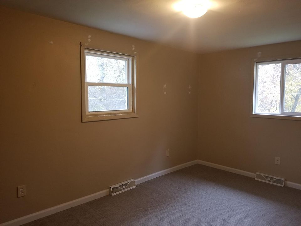 1st image of 624 E Jameson Ave