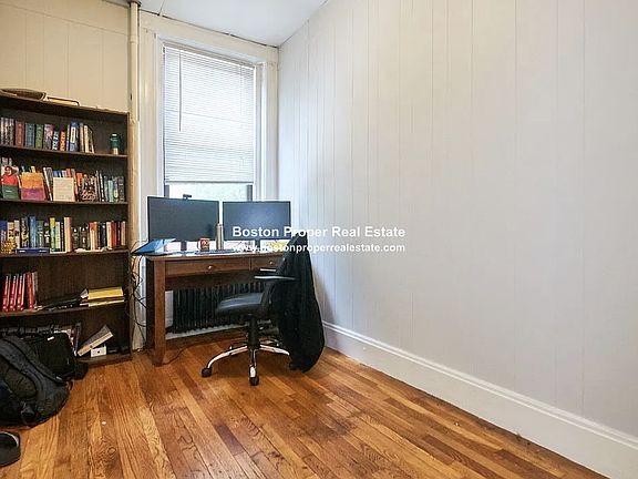 5th image of 125 Saint Botolph St #1
