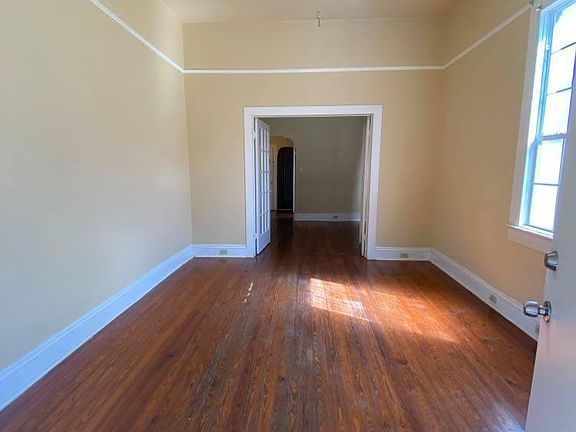 2nd image of 4135 Ulloa St