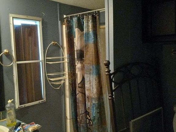 4th image of 66 Twin Oak Dr