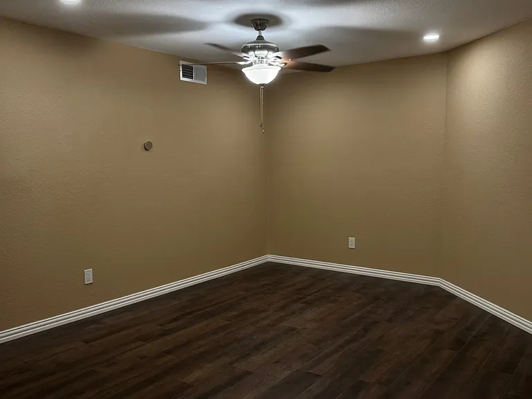 2314 Bamboo Dr #I105 — Photo 12