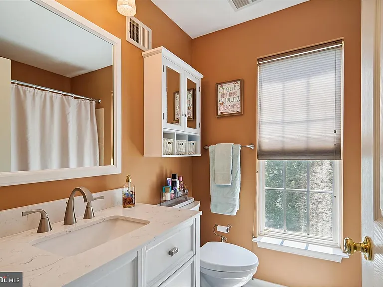 43074 Old Gallivan Ter — Photo 18
