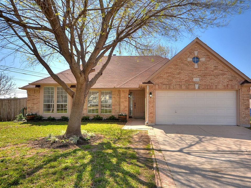 1st image of 707 Holly Ct