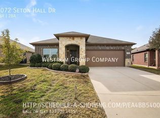7072 Seton Hall Dr, Fort Worth, TX 76120