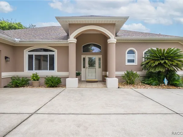 1529 E Seattle Slew Cir, Inverness, FL 34453