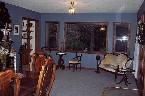 3rd image of 204 Oak Ave
