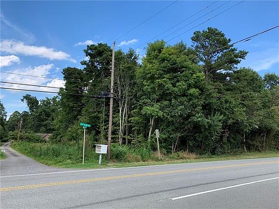 3rd image of 805 24th Street Pl SE
