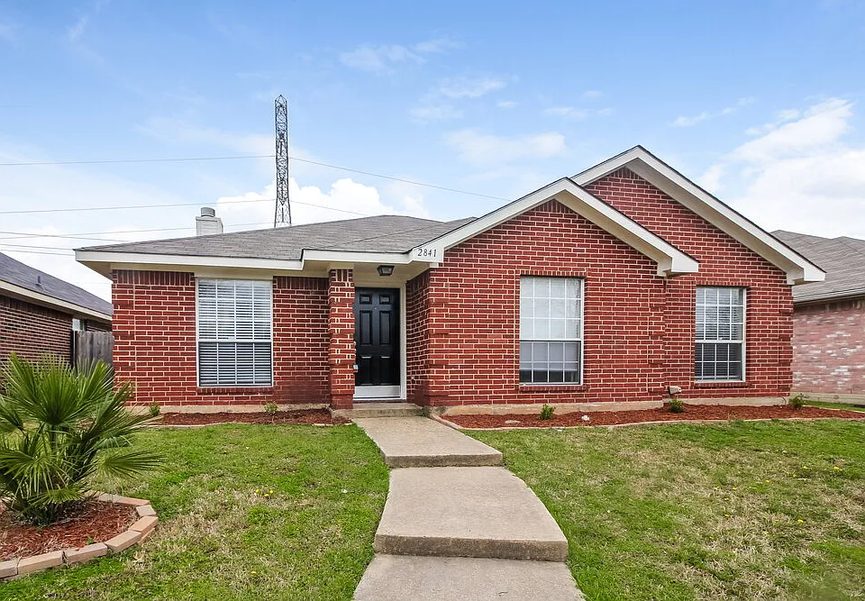 2841 Saint Croix Ave