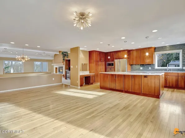 2147 Sorbus Way, Anchorage, AK 99508
