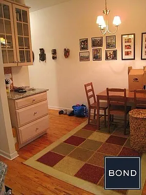 Rented by Bond New York | media 23