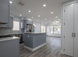 70-16 67th St, Ridgewood, NY 11385