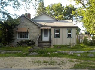 106 W Park St, Poplar Grove, IL 61065