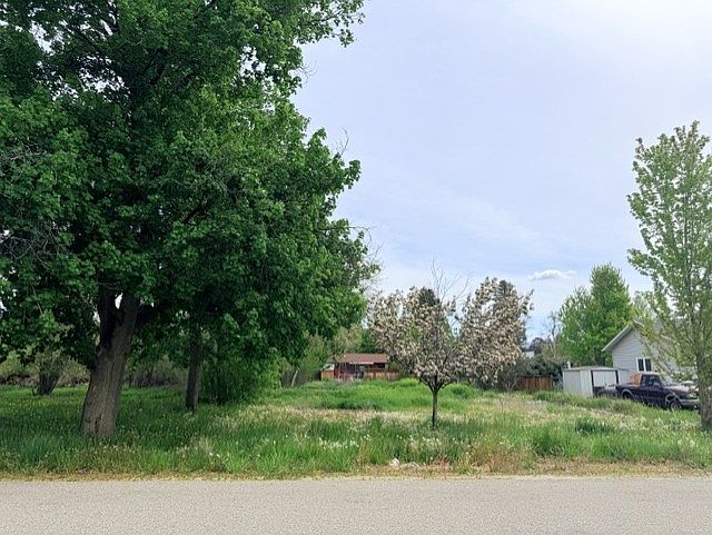 1st image of 240 Daly Ave