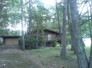 214 Washington Drive, Lords Valley, PA 18428