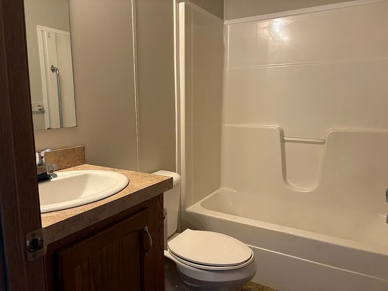 2050 Four Seasons Dr #B20 — Photo 21
