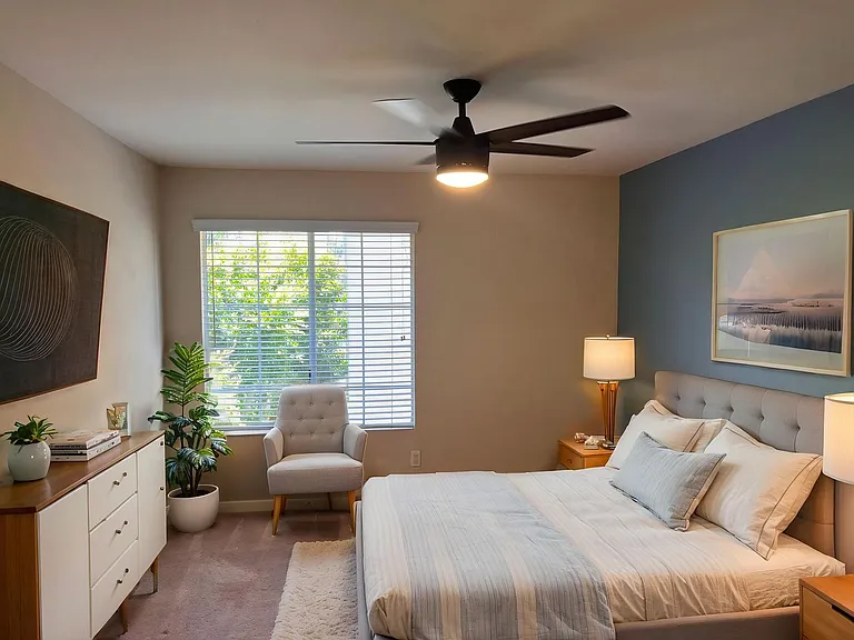 21550 Burbank Blvd #312 — Photo 6