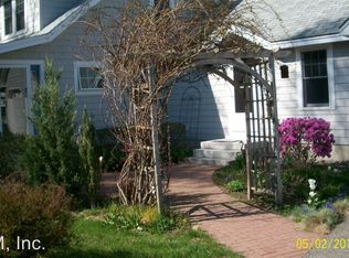 28 Amesbury Rd, Kensington, NH 03833