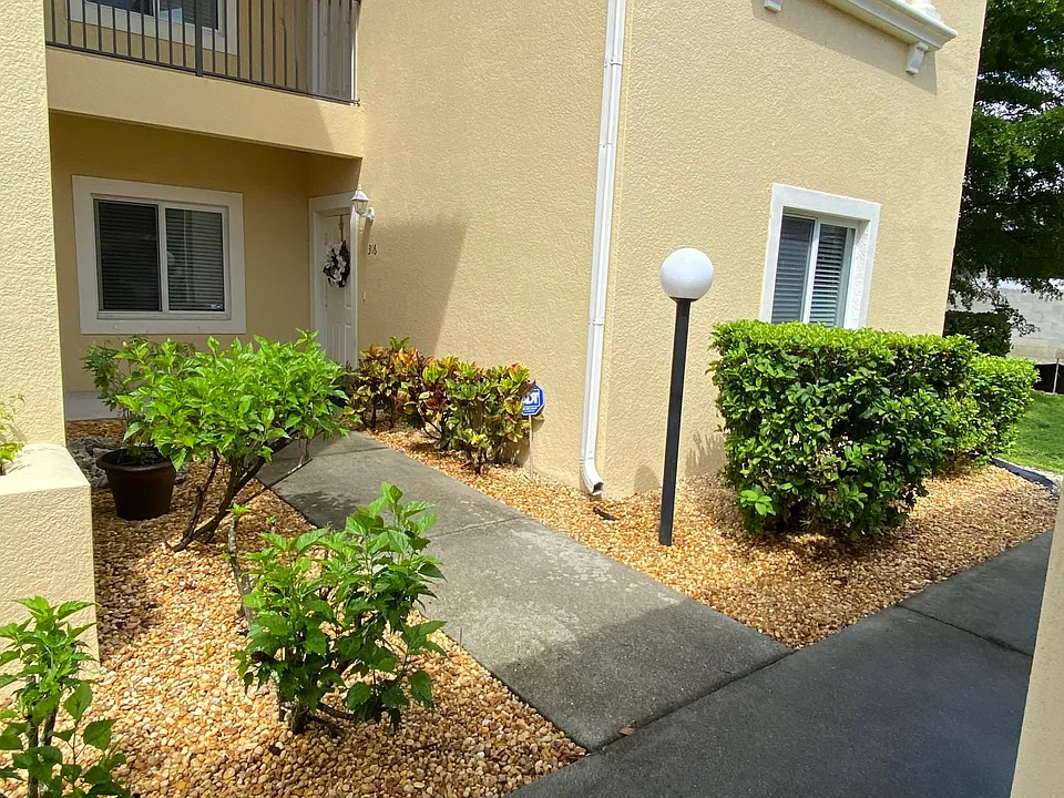 7196 N Plum Tree #316